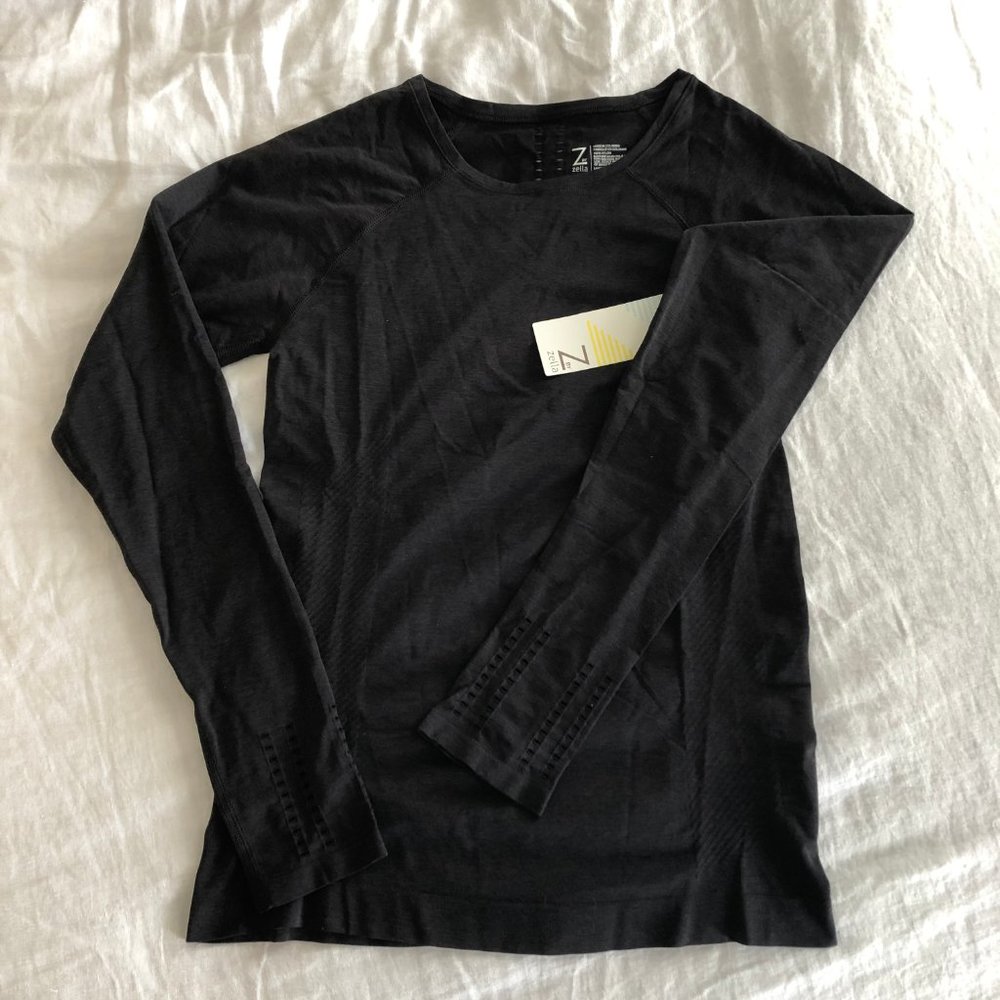 NWT Z By Zella Limber Perforated Long Sleeve Top M